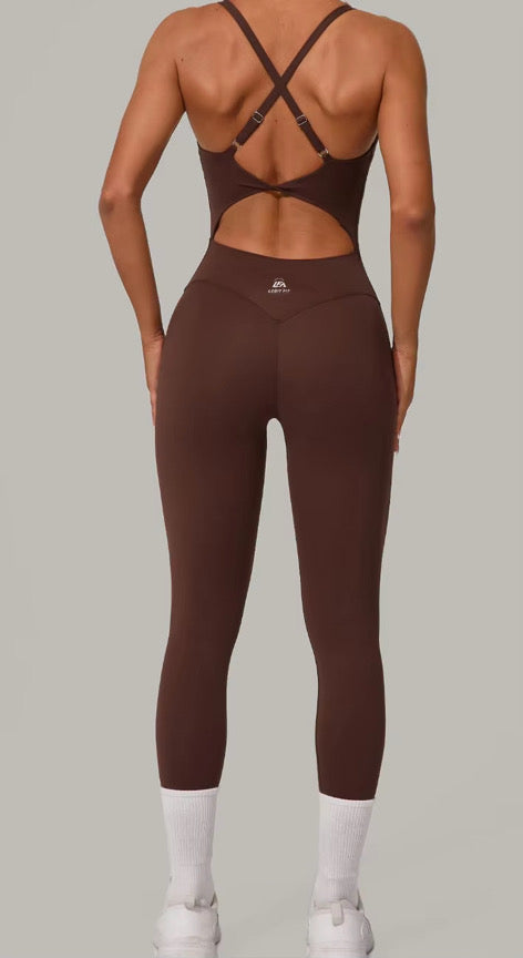 Sculpt Cross Suit